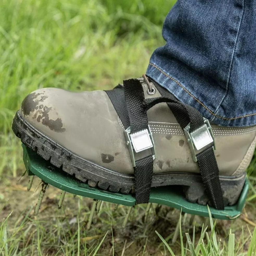 Aeratore scarificatore arieggiatore scarpe chiodate per prato giardino